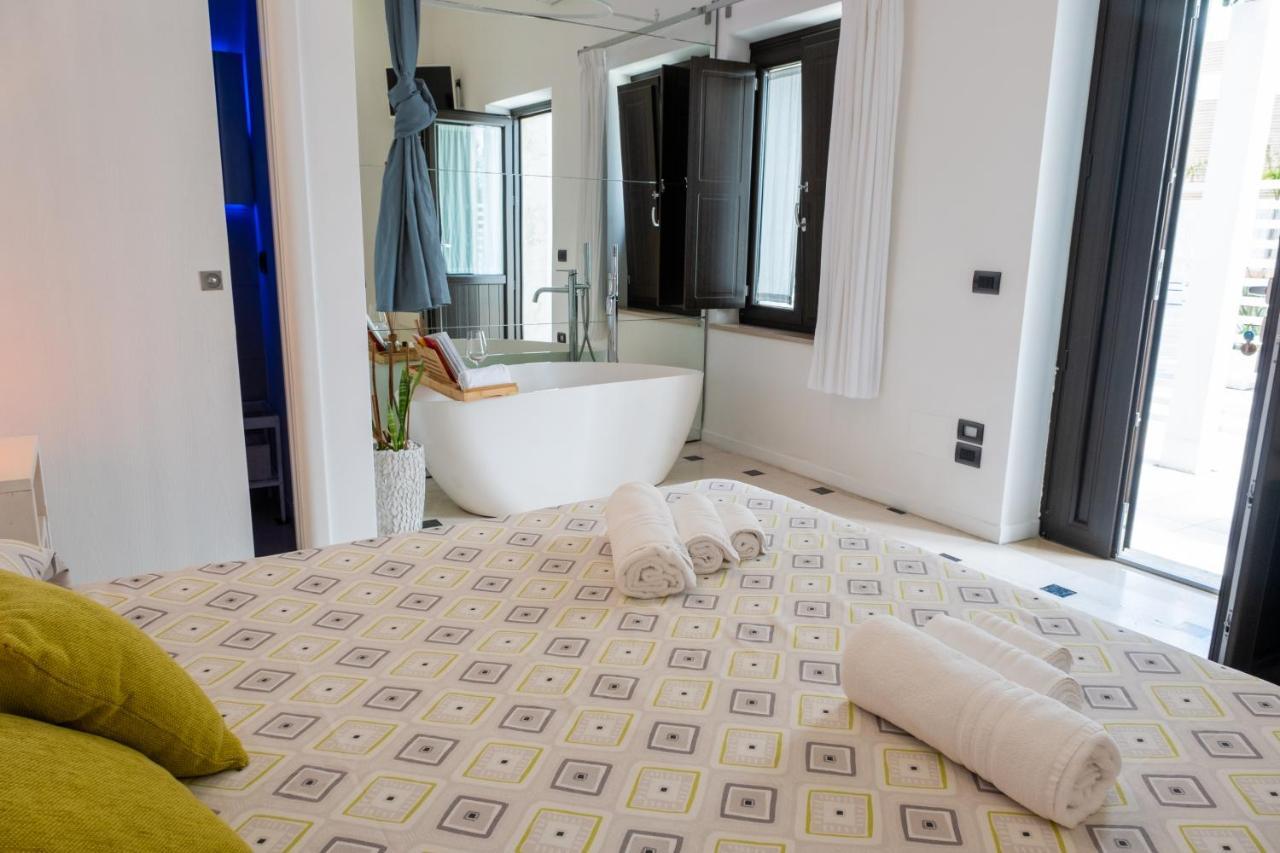 La Bella Trani - Suites And B&B Экстерьер фото