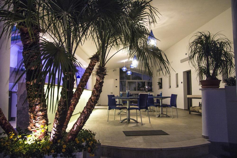 La Bella Trani - Suites And B&B Экстерьер фото