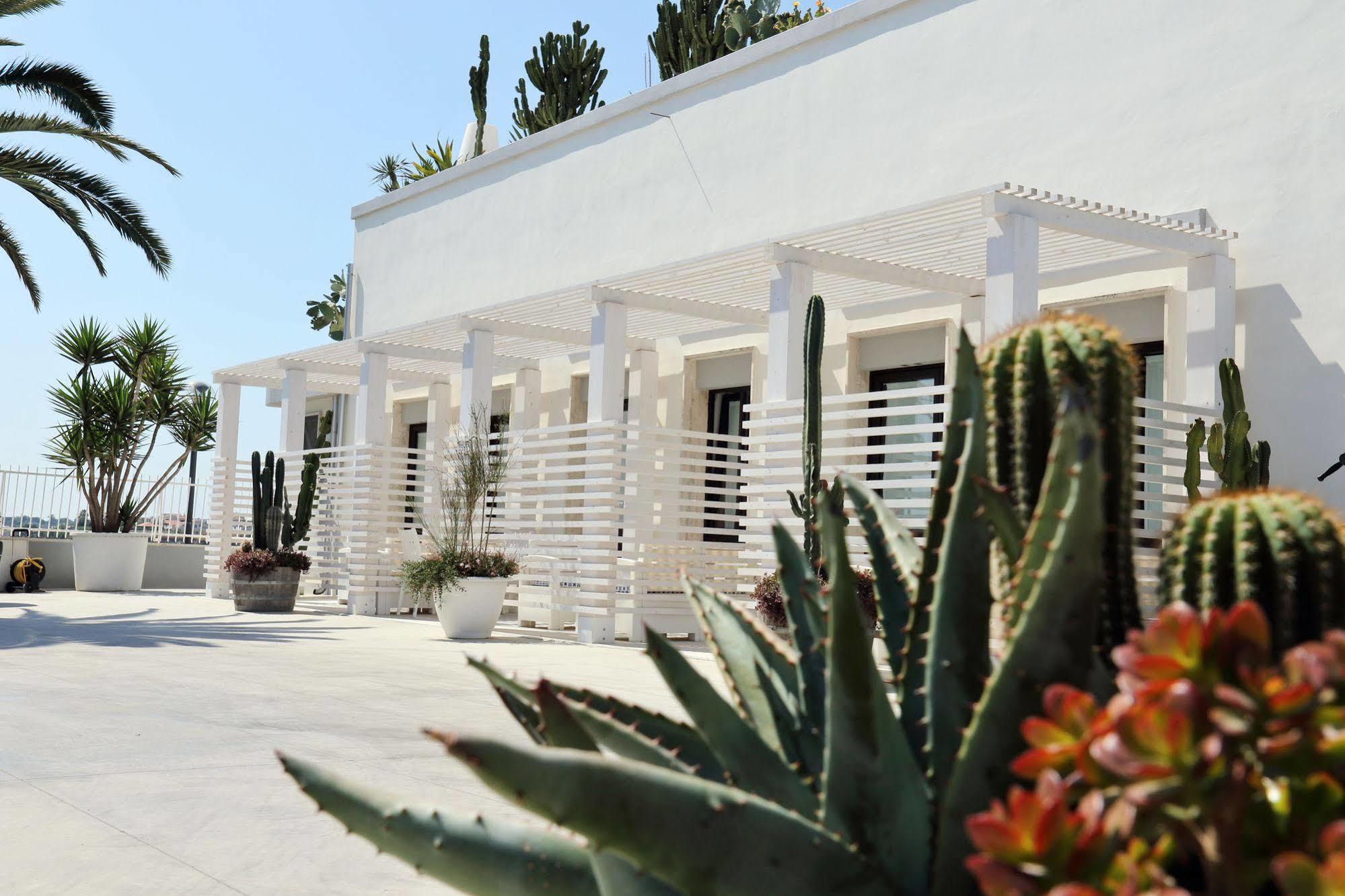 La Bella Trani - Suites And B&B Экстерьер фото