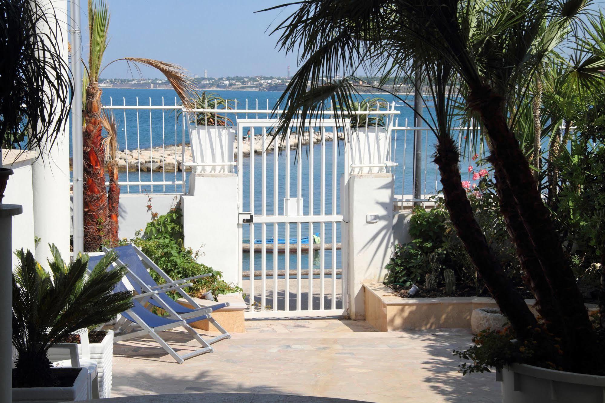 La Bella Trani - Suites And B&B Экстерьер фото