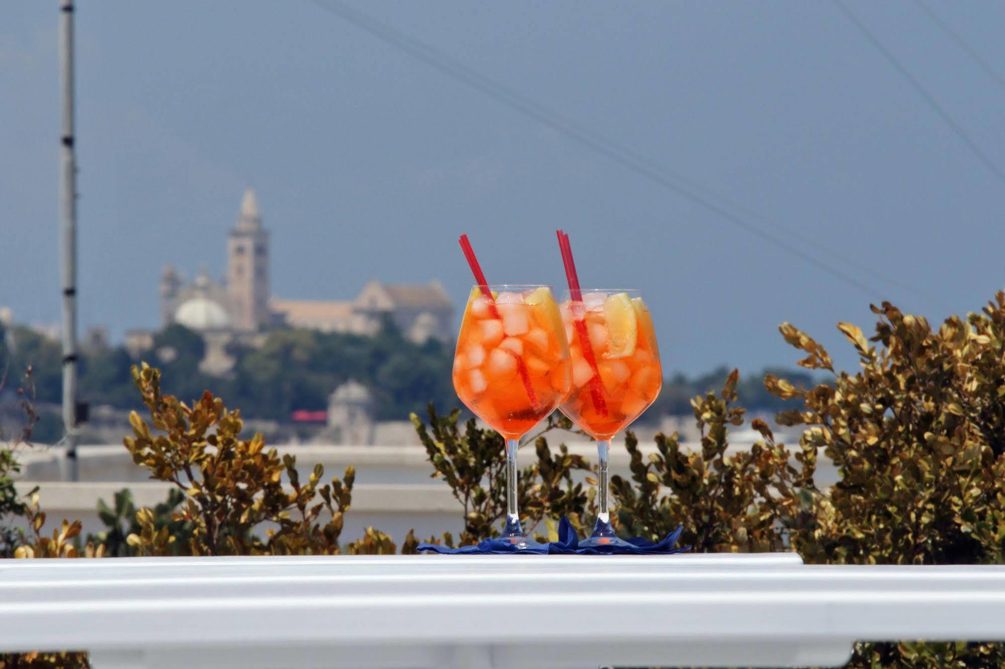 La Bella Trani - Suites And B&B Экстерьер фото